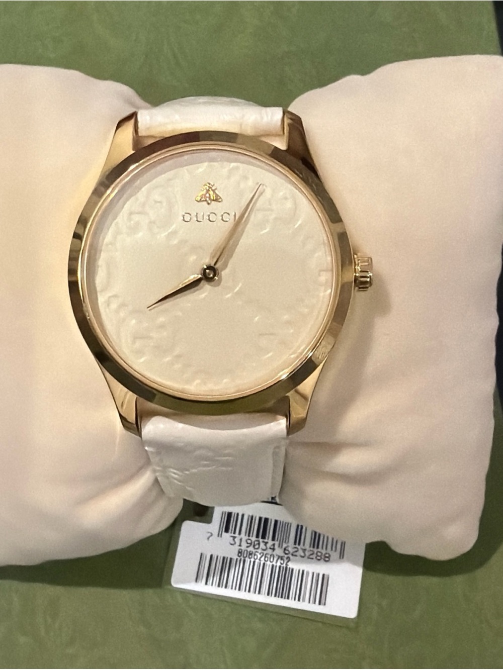 NWT Gucci Cream Leather Watch with Gold-Tone Case - Picture 8 of 9